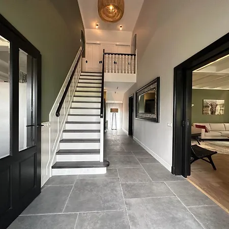 Boerderij Hoeve Met Prive Zwembad | 18 Personen Villa