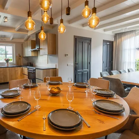 Boerderij Hoeve Met Prive Zwembad | 18 Personen * オッテルロ