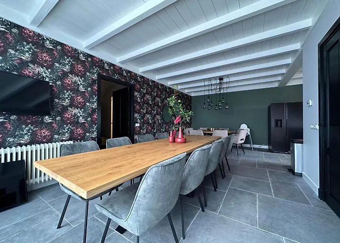 Boerderij Hoeve Met Prive Zwembad | 18 Personen