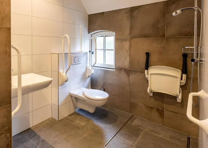 Boerderij Hoeve Met Prive Zwembad | 18 Personen 빌라