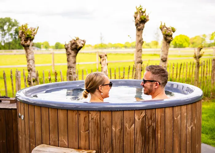 Boerderij Hoeve Met Prive Zwembad | 18 Personen * 오털로